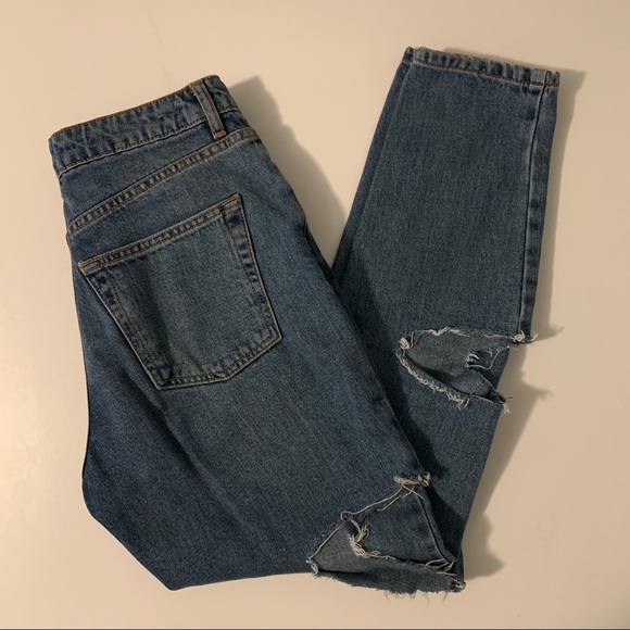 Mom Jeans - Picture 7 of 9